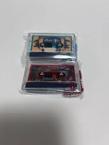 Eve Under Blue 복권 뮤직 키링 blue & red