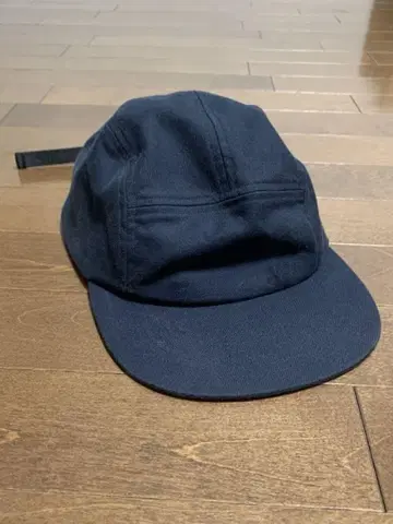 [새상품급] 유니버설 프로덕트 네이비 캡