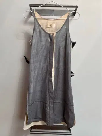 트라만도 그레이 슬리브리스 원피스 아르헨티나 롱베스트