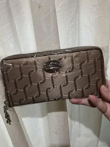 로베르타 디 멜리 장지갑