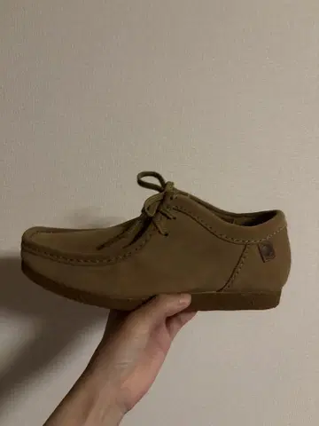 Clarks 베이지 캐주얼 슈즈