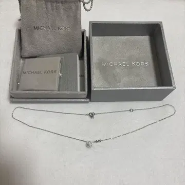 MICHAEL KORS 실버 목걸이