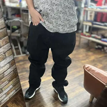 러스터 랭글러 구제 의류 블랙 데님 스트레이트 핏
