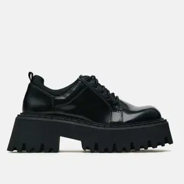 ZARA 트랙 밑창 부착 블로퍼