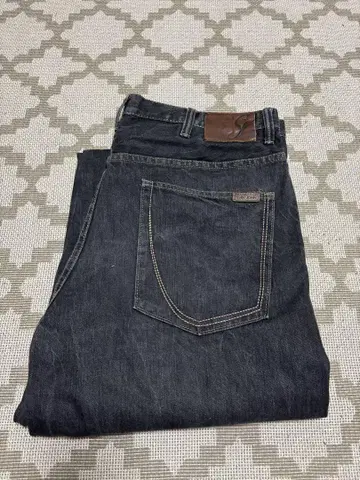 다크 블루 스트레이트 청바지