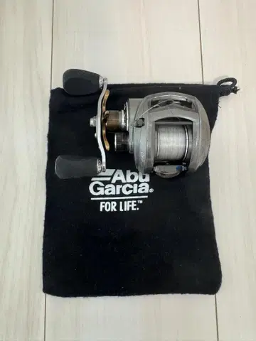 아브가르시아 REVO LT-L 7.1:1 베이트 피네스