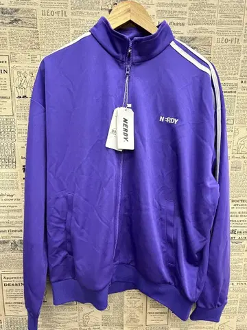 새상품 NERDY 퍼플 집업 저지 L