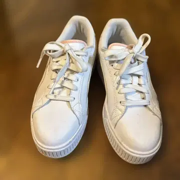 PUMA 플랫폼 스니커즈 23.5cm