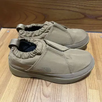 THE NORTH FACE 브라운 슬립온 슈즈