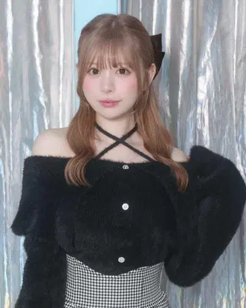 미셸마카롱 샤기 니트탑