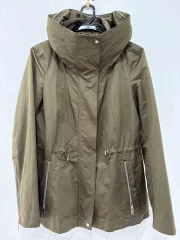 ZARA 후드 부착 자켓