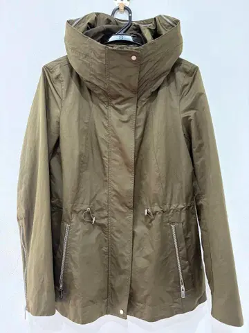 ZARA 후드 부착 자켓