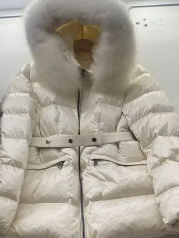 가을/겨울 대활약! 루즈핏 아우터 심플 원포인트 데이트에 최적