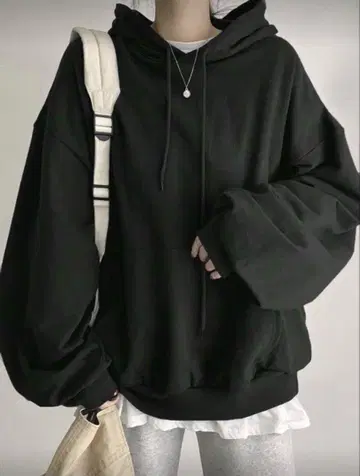 오버 사이즈 블랙 후드 부착 후드티