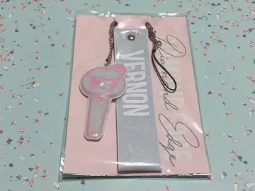 SEVENTEEN 공식 굿즈 응원봉 스트랩 버논