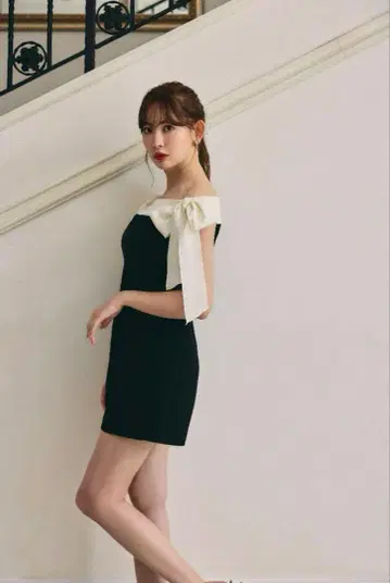 Herlipto 투톤 리본 롬퍼 S