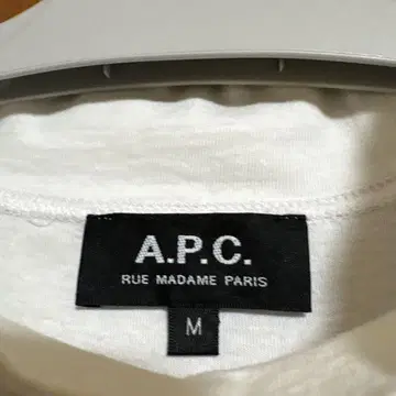 A.P.C. 화이트 T셔츠 M 사이즈