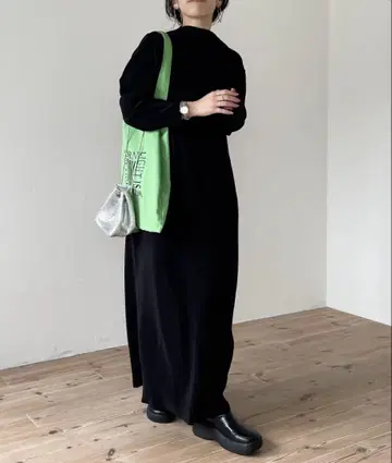 미사용 새상품 wee9s 데일리 데일리 슈퍼 스트레치 플리츠 원피스 긴팔