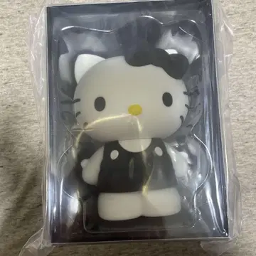 로리즈팜 헬로키티 피규어 블랙