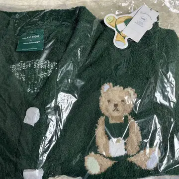 새상품 스타벅스 젤라또피케 콜라보 가디건 스벅 젤라피케