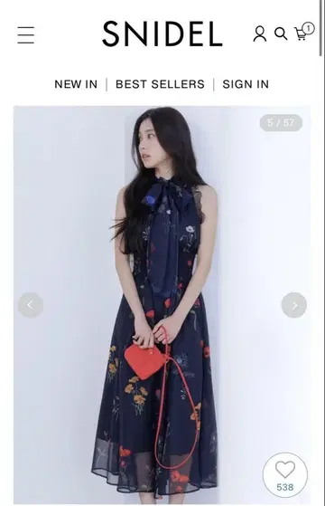SNIDEL 꽃무늬 슬리브리스 원피스