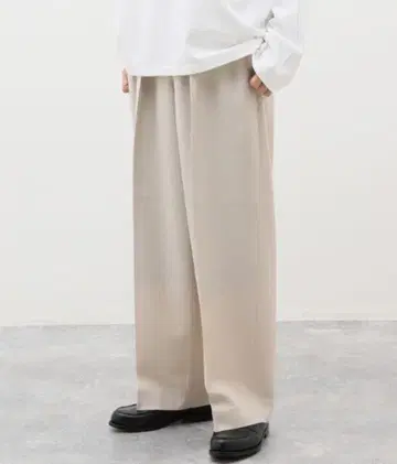 24aw 상품 MARKAWARE 더블 플리츠 트라우저
