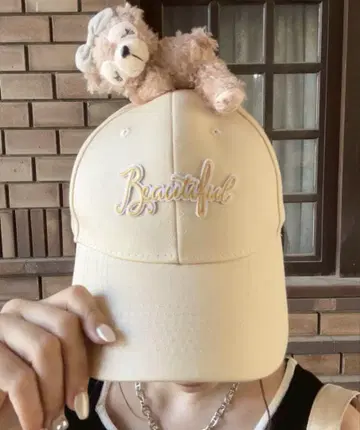 셰리메이 봉제 인형 부착 베이지 캡