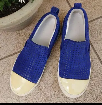 새상품급 MARC BY MARC JACOBS 파랑 슬립온 35