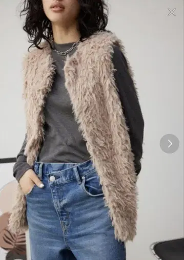 moussy 퍼 베스트