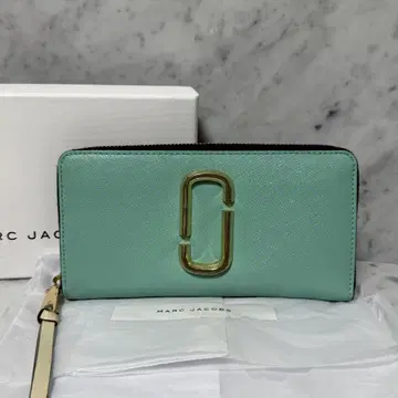 MARC JACOBS 마크제이콥스 장지갑 라운드 지퍼 절개