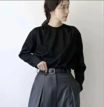 deres 데레스 first class long sleeve Tshirt