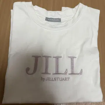 JILL by JILL STUART 오가닉 자수 티셔츠