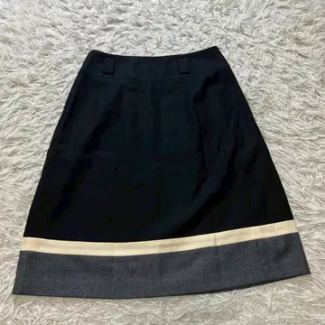 Doux archives 플레어 스커트