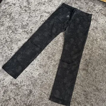 [ 새상품 ] 얇은 소재 BLACK LABEL 팬츠