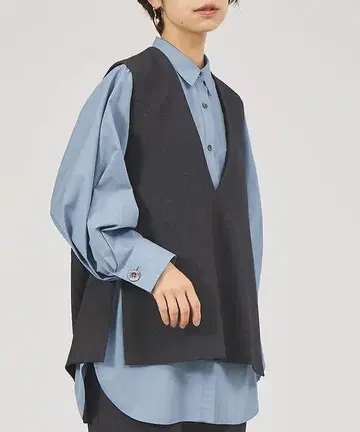칼리테 더블 크로스 슬릿 베스트
