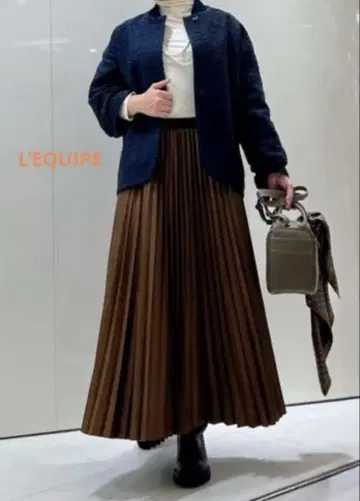 [ 새상품급 ] L'EQUIPE 빈티지 라이크 새틴 플리츠 스커트 완판템