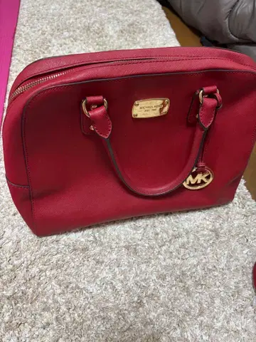 마이클코어스 빨간색 핸드백