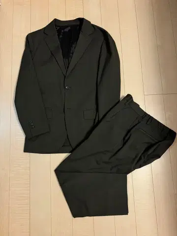 유나이티드 애로우즈 올리브 셋업