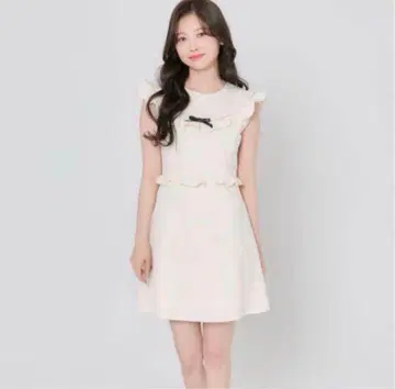 JILTU 프티 프릴 드레스 화이트
