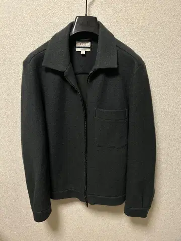 [ Claude 착용 착용 사진 있음 ] COS 블랙 자켓 REGULAR