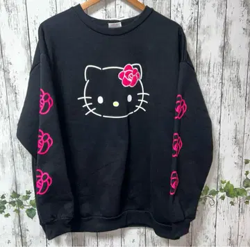 헬로키티 장미 자수 블랙 맨투맨 속기모 키티 트레이닝복