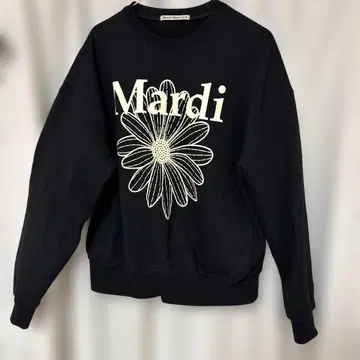 Mardi 꽃무늬 프린트 블랙 트레이닝복