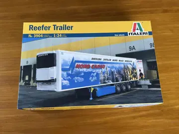 ITALERI Reefer Trailer 1:24