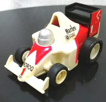 쵸로Q F1 A 섀시 말보로 모티브