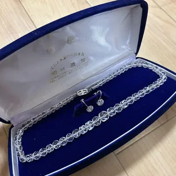 영아당 화이트 수정 목걸이 귀찌 액세서리