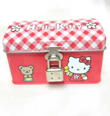 새상품 Hello Kitty 헬로키티 열쇠 달린 저금통 캔 케이스 키티
