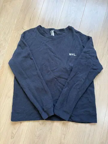 MHL. 마가렛호웰 다크 그레이 맨투맨 L 사이즈