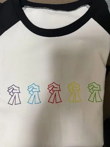 A!group 데뷔 투어 티셔츠