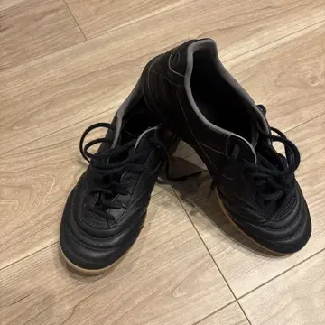 미즈노 모렐리아 풋살화 블랙