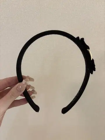 페라가모 머리띠 블랙 리본